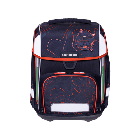 Schwarz/Rote Jungenschultasche „Ninja Revenge“ von Schneiders, Modell Ergolite, mit ergonomischem Design, gepolsterten Trägern und mehreren Fächern für optimale Organisation.