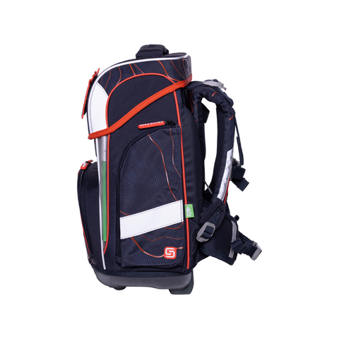 Schwarz/Rote Jungenschultasche „Ninja Revenge“ von Schneiders, Modell Ergolite, mit ergonomischem Design, gepolsterten Trägern und mehreren Fächern für optimale Organisation.