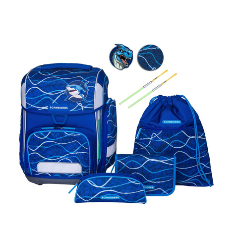 Blaue Jungenschultasche „Blue Vibes“ von Schneiders, Modell Ergolite, mit ergonomischem Design, gepolsterten Trägern und mehreren Fächern für optimale Organisation.